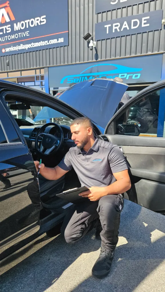 Sell My Car Pro – Purchase Inspection 05 Sell My Car Pro inspector carrying out a free pre-purchase vehicle inspection in Perth