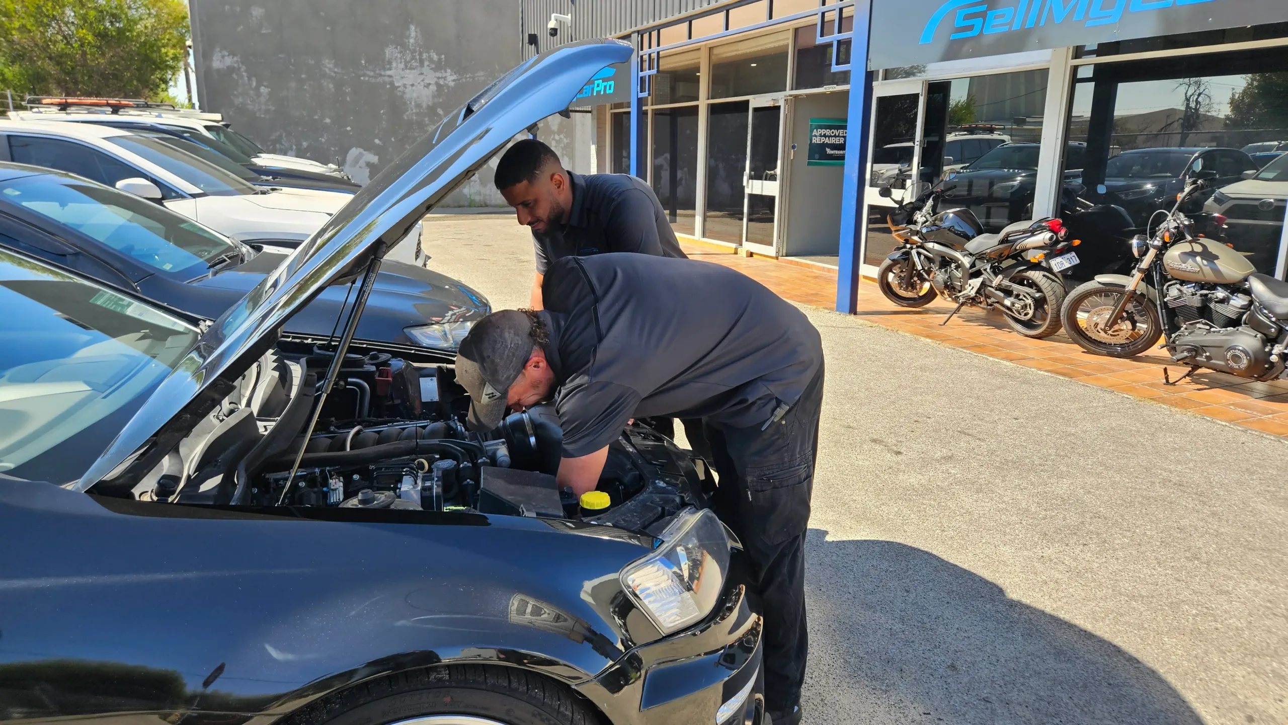 Sell My Car Pro – Purchase Inspection 09 Sell My Car Pro buyer completing a trade-in estimate