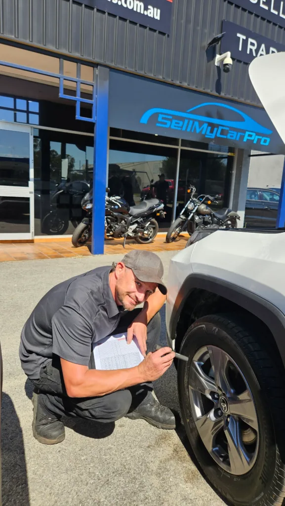 Sell My Car Pro – Purchase Inspection 34 Sell My Car Pro inspector carrying out a free pre-purchase vehicle inspection in Perth