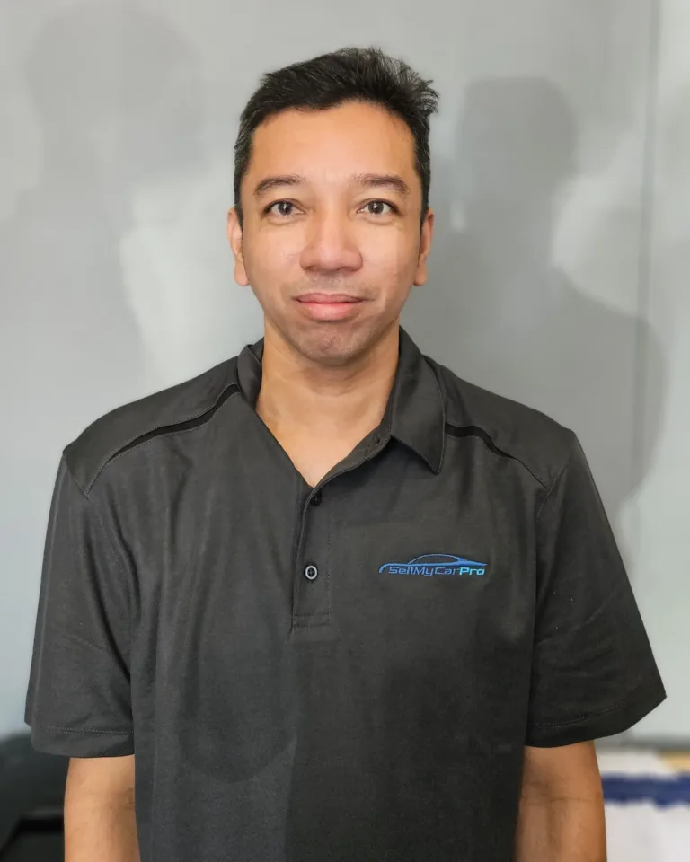 Dennis Apaga, Automotive Technician, Sell My Car Pro team member, Perth