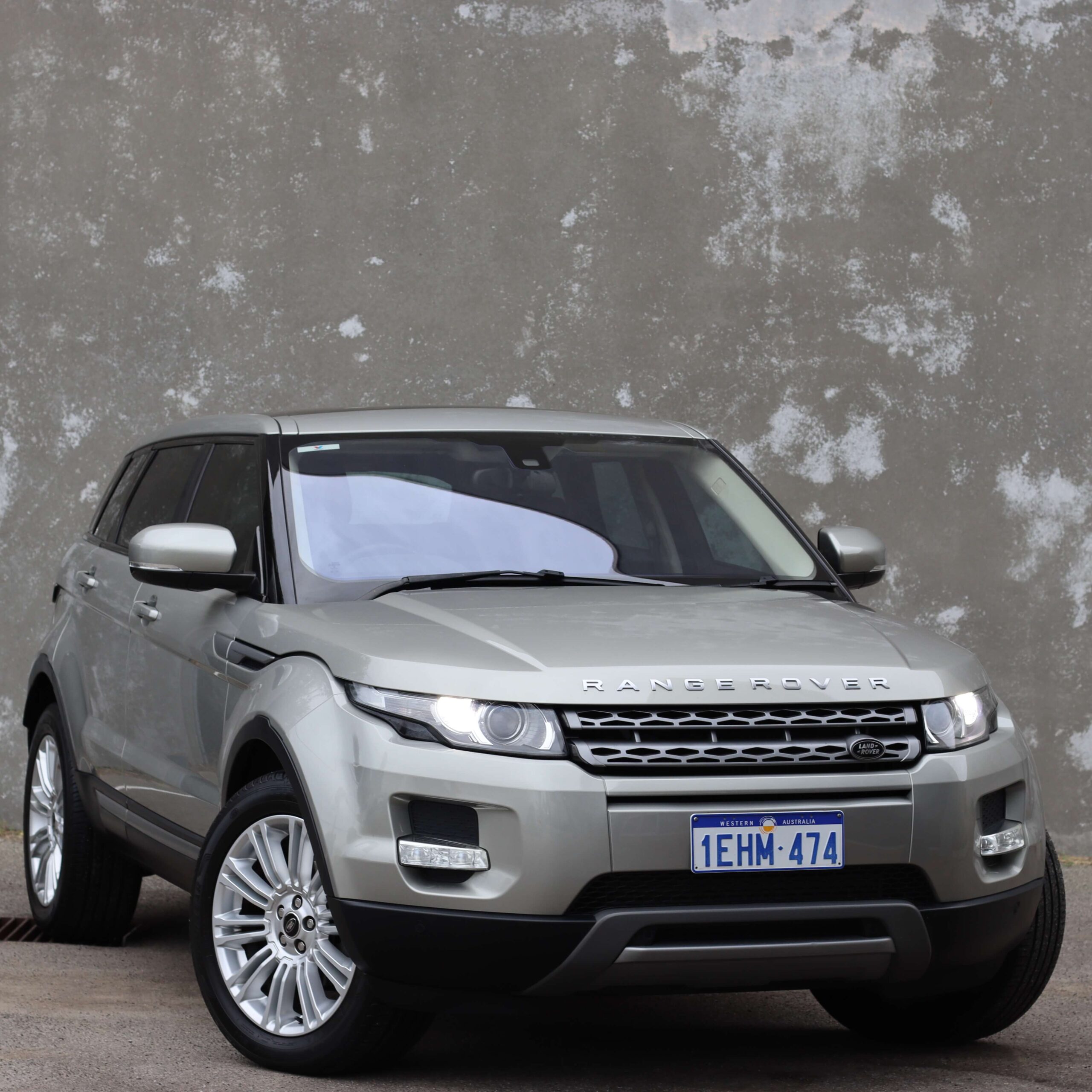 2013 Range Rover Evoque 01 Front 2013 Range Rover Evoque Front View