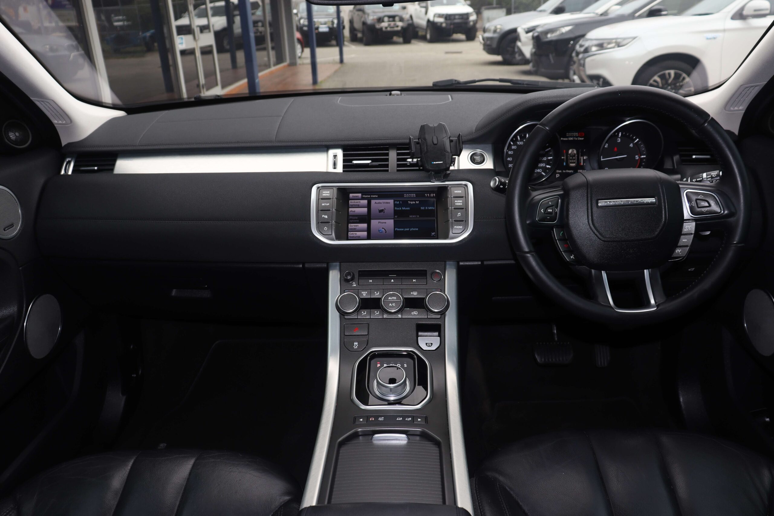 2013 Range Rover Evoque 05 Interior A