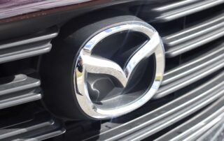 2017 Mazda CX9 05 2017 Mazda CX-9 Sport front grille and Mazda badge